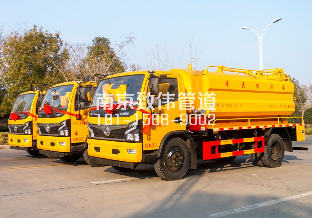 369江湾多利卡吸污车